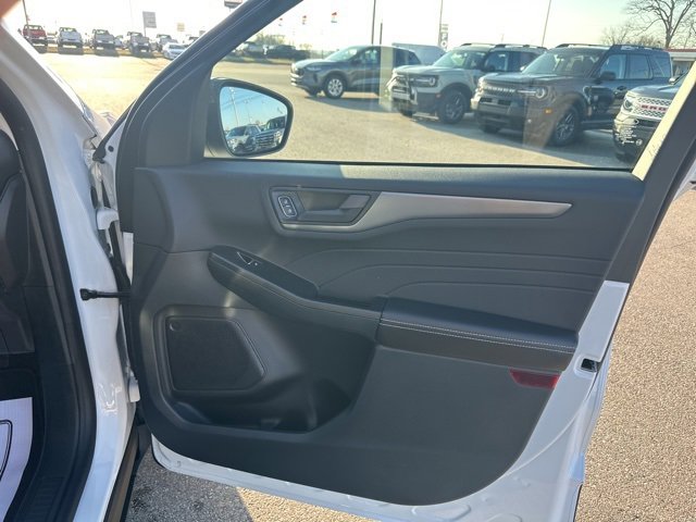 New 2026 Ford Escape Active image 10