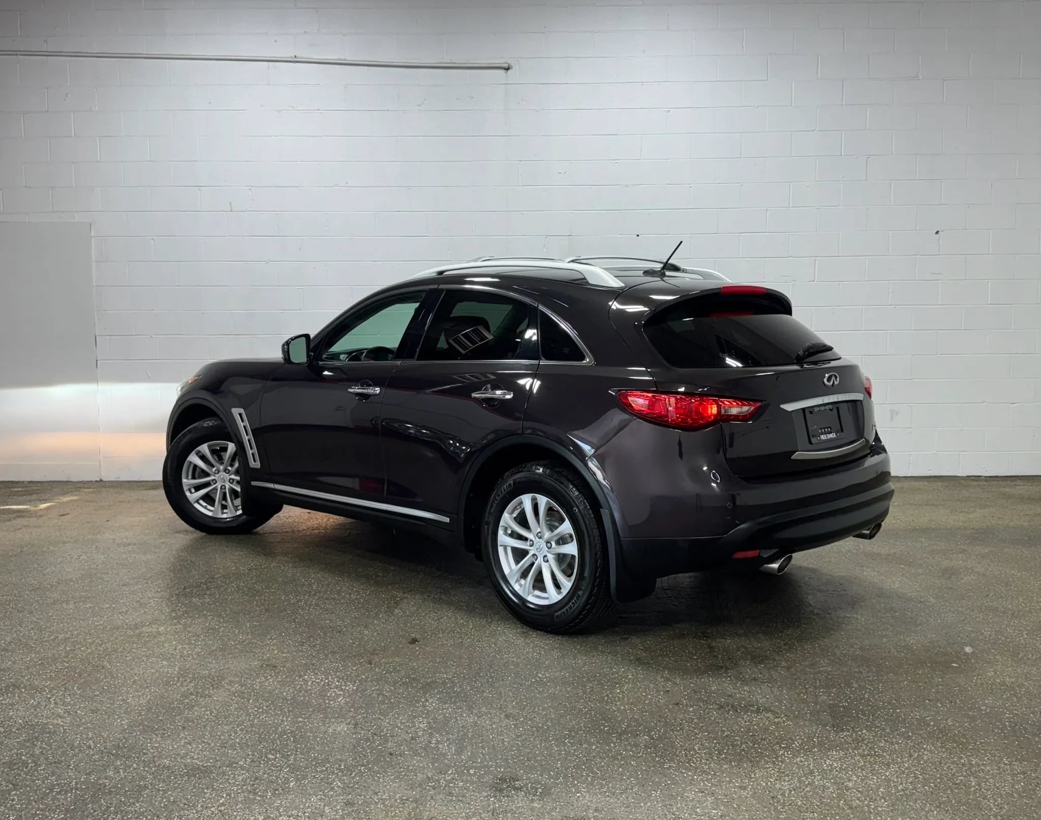 Used 2011 INFINITI FX35 AWD w/ Premium Pkg image 5