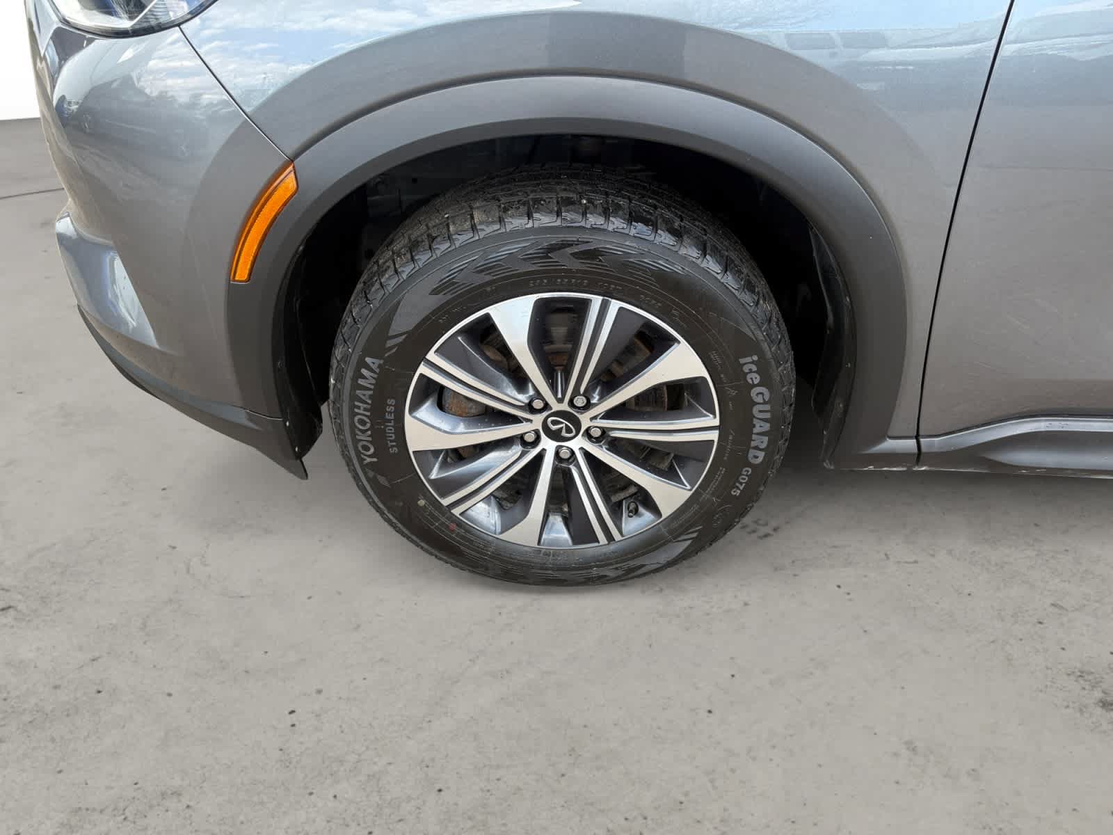 Used 2023 INFINITI QX60 Pure AWD/4WD image 9