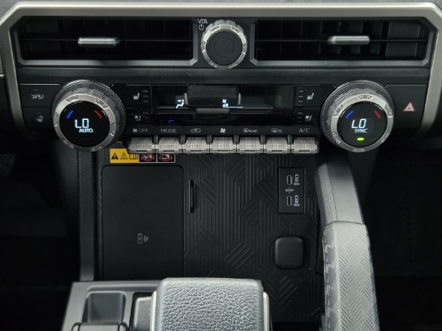 Used 2026 Toyota 4Runner Trailhunter AWD/4WD image 17