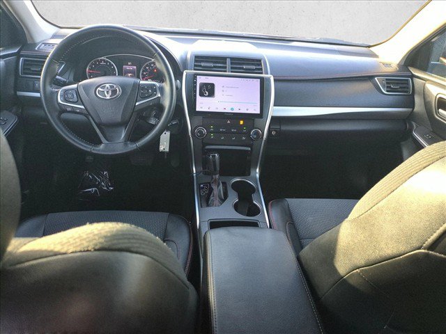 Used 2016 Toyota Camry SE FWD image 17