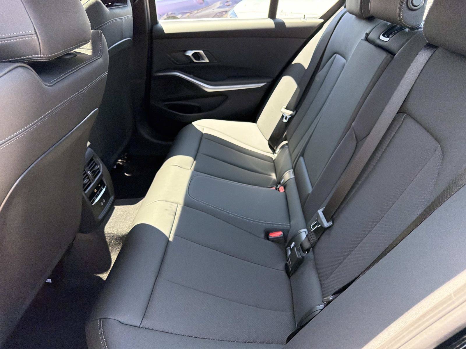 New 2026 BMW 330i Sedan w/ Convenience Package RWD image 10