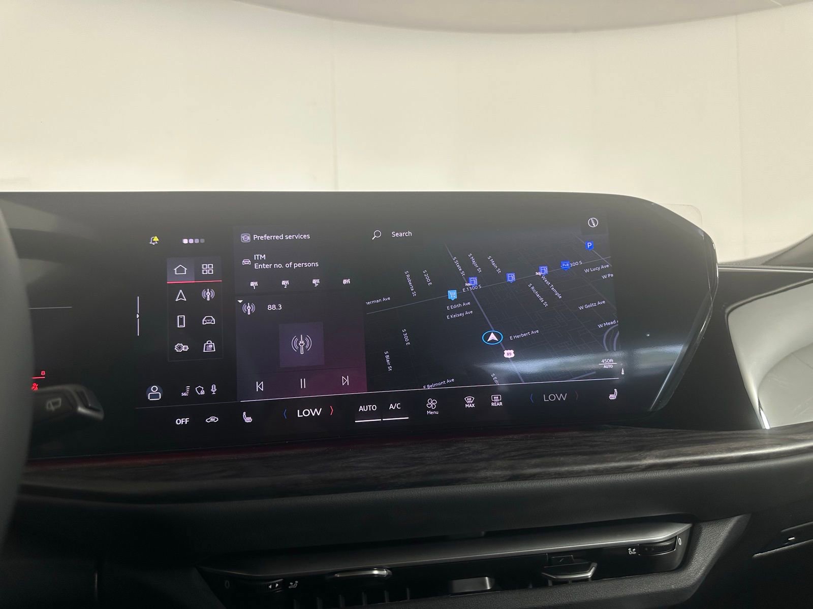 Certified 2025 Audi Q5 Premium w/ Premium Plus AWD/4WD image 18