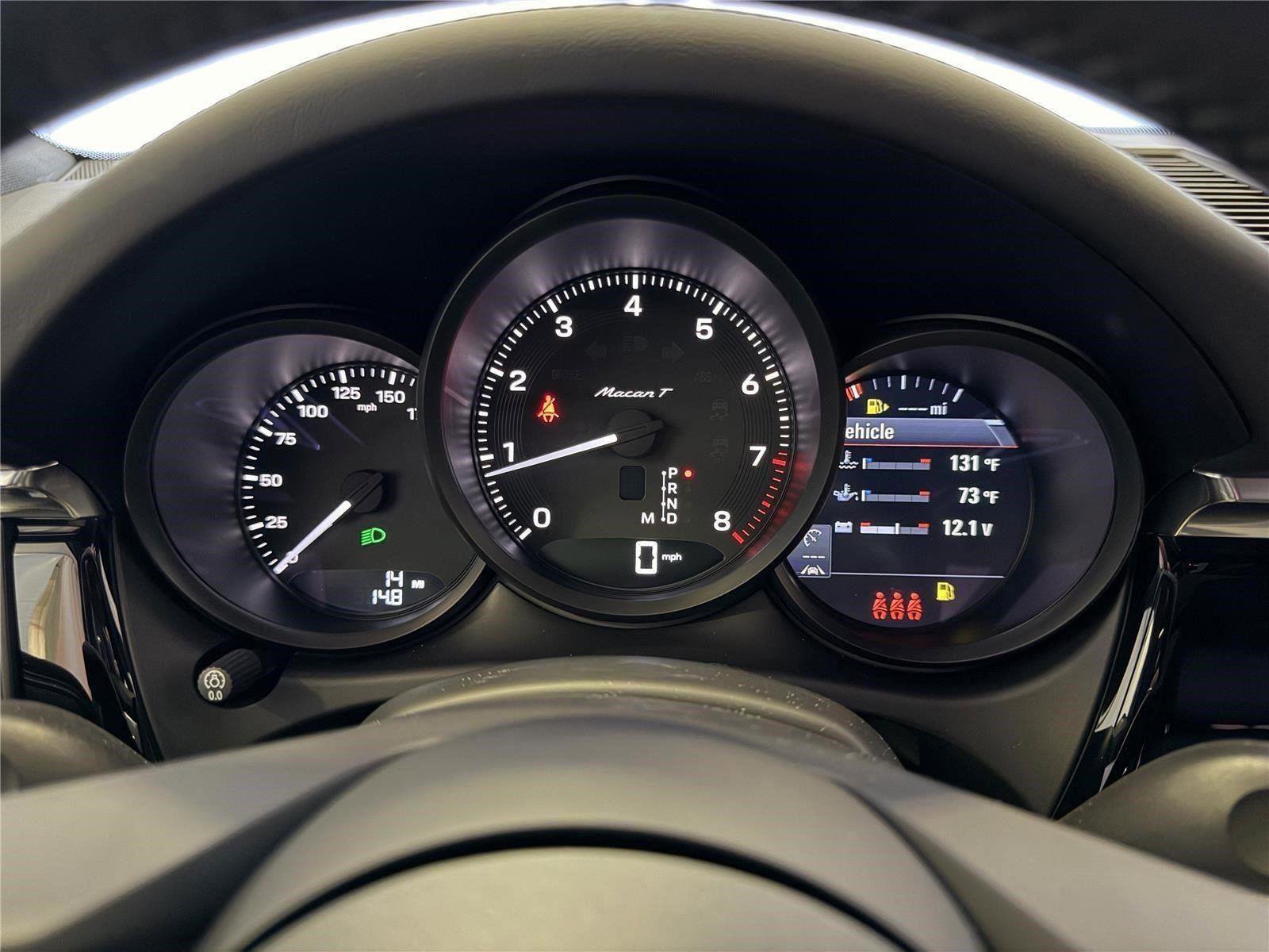New 2026 Porsche Macan Turbo AWD/4WD image 40
