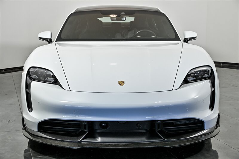 Used 2020 Porsche Taycan Turbo S AWD/4WD image 4