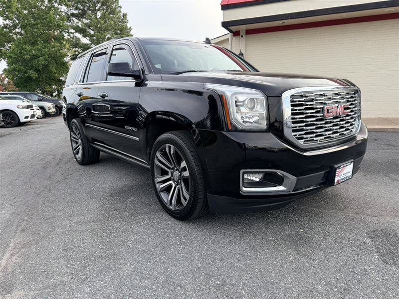 Used 2018 GMC Yukon Denali w/ Denali Ultimate Package AWD/4WD image 3