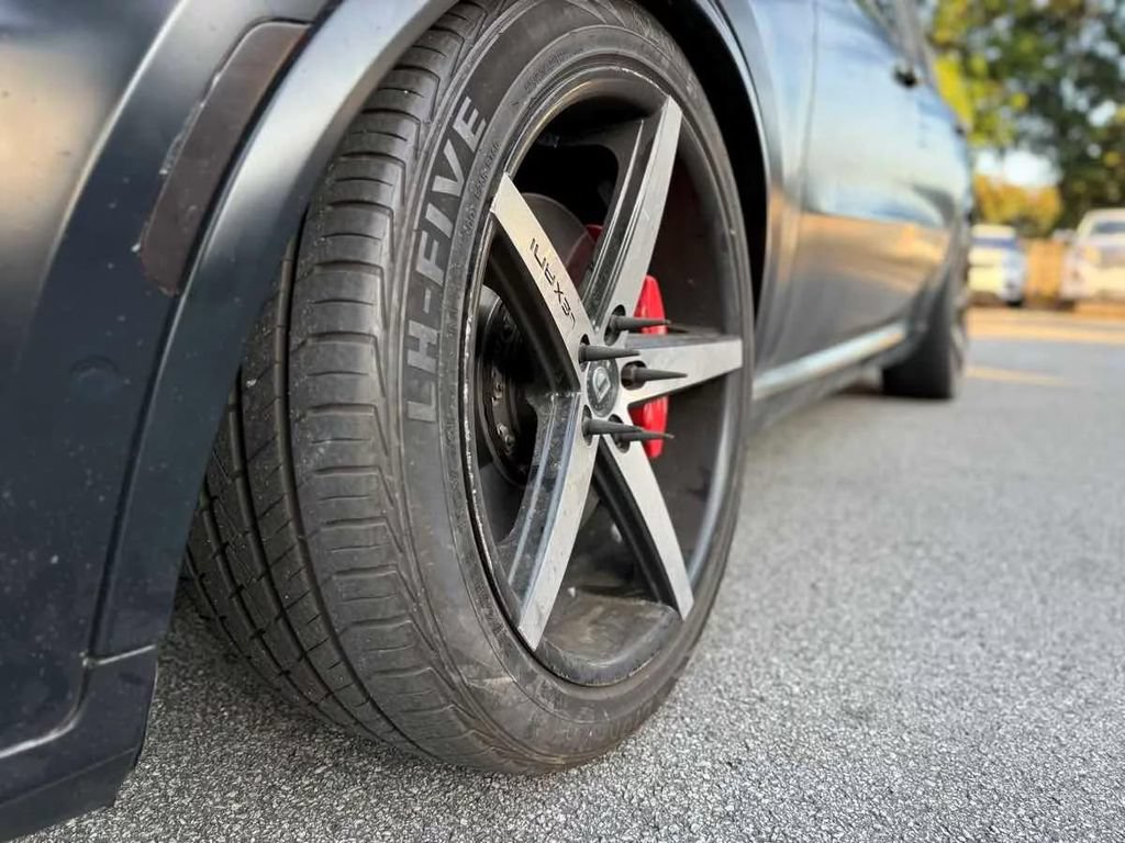 Used 2021 Dodge Durango SRT Hellcat w/ Technology Group AWD/4WD image 14