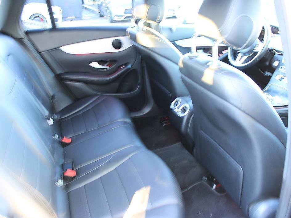 Used 2020 Mercedes-Benz GLC 300 w/ Premium Package image 15