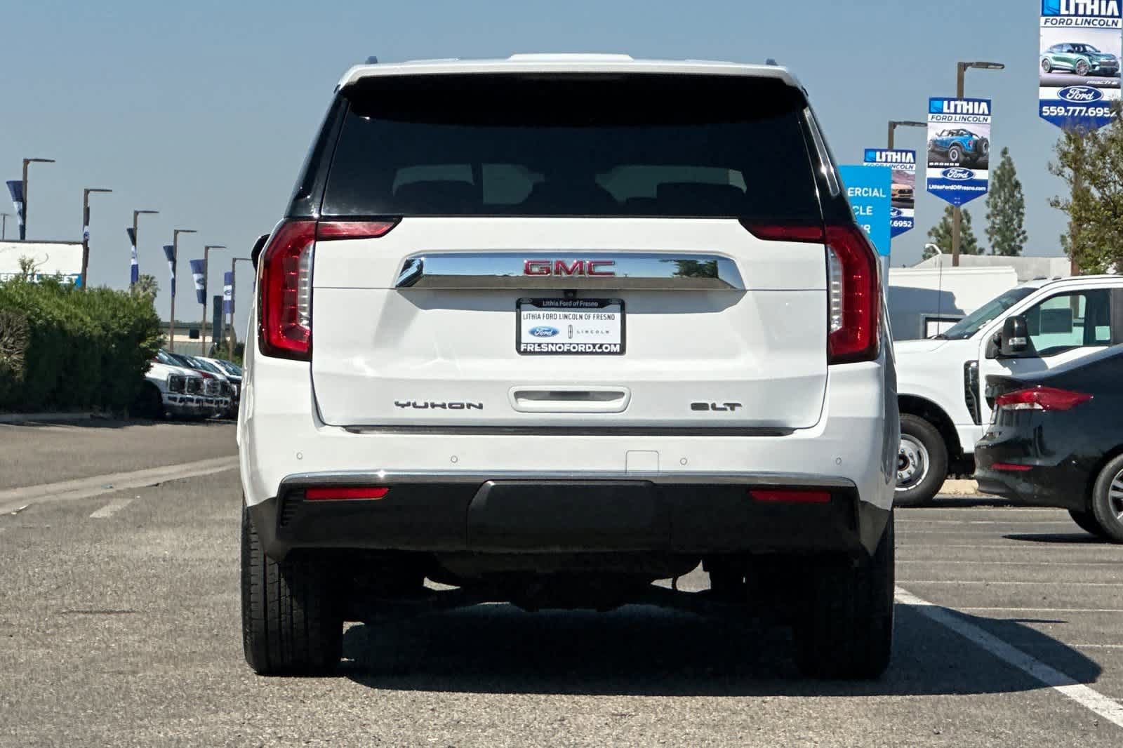 Used 2024 GMC Yukon XL SLT image 8