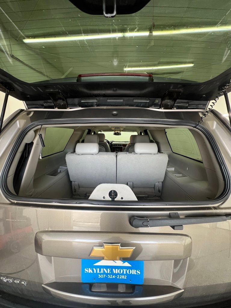 Used 2012 Chevrolet Suburban LT w/ Luxury Package image 12