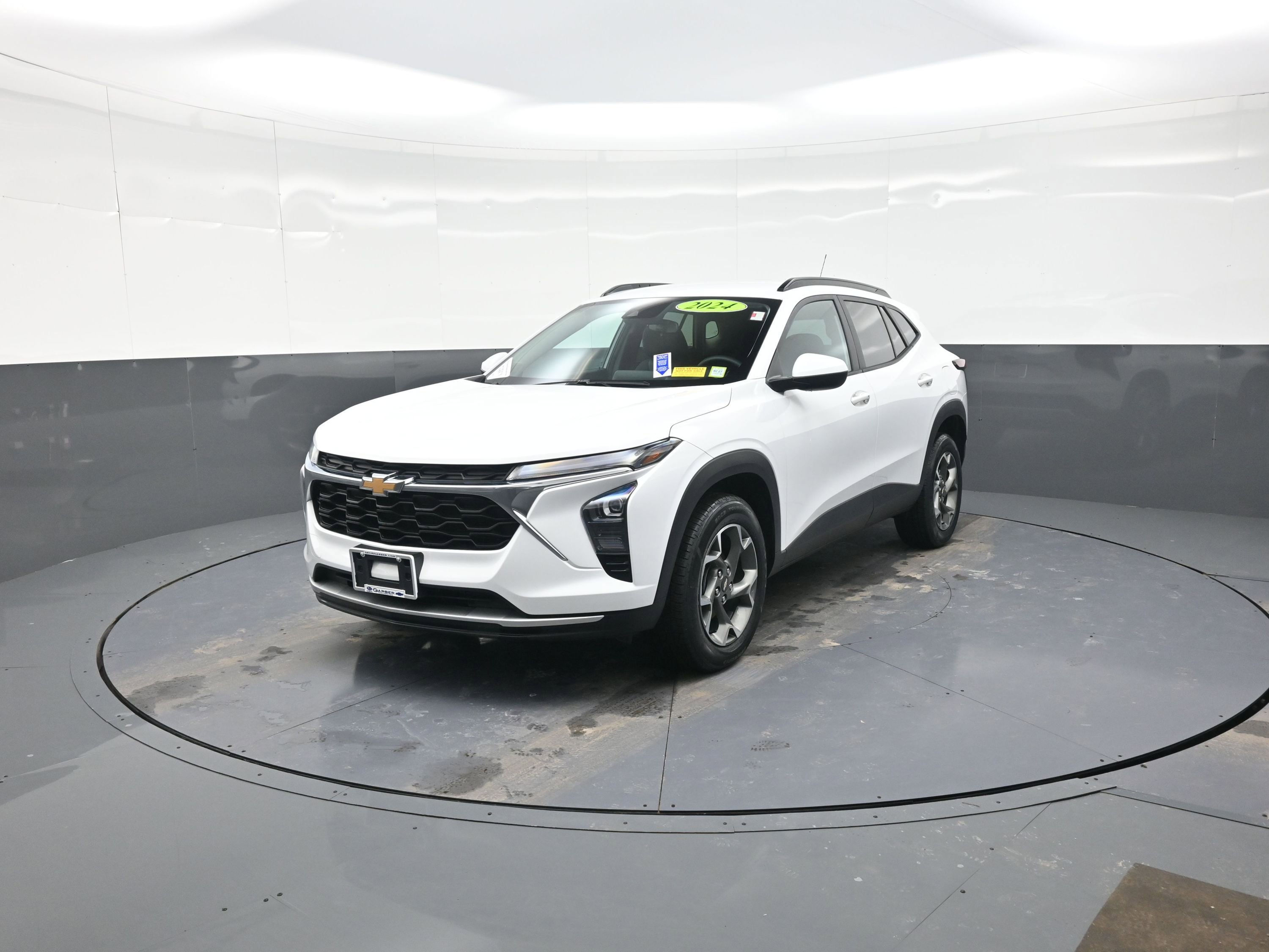 Used 2024 Chevrolet Trax LT w/ Driver Confidence Package image 7