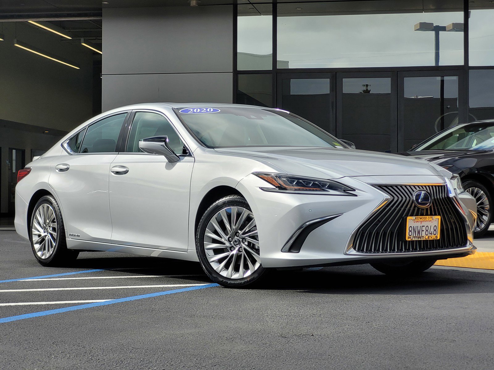 Used 2020 Lexus ES 300h w/ Luxury Package