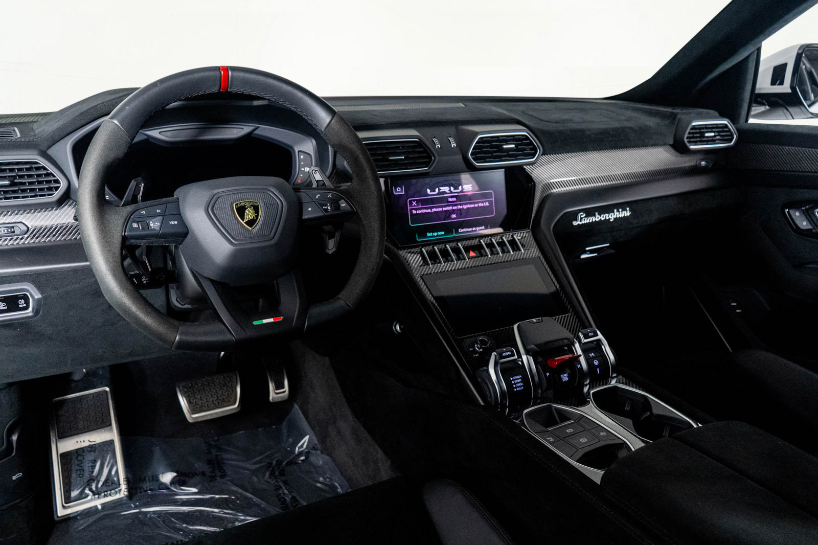 Used 2023 Lamborghini Urus Performante image 2