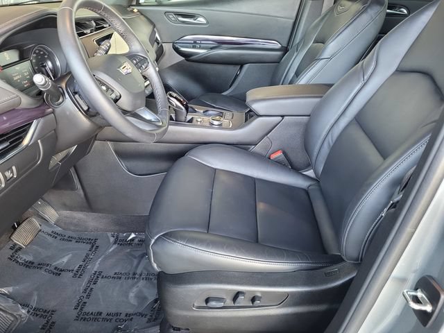 Certified 2023 Cadillac XT4 Luxury w/ Cold Weather Package FWD image 17