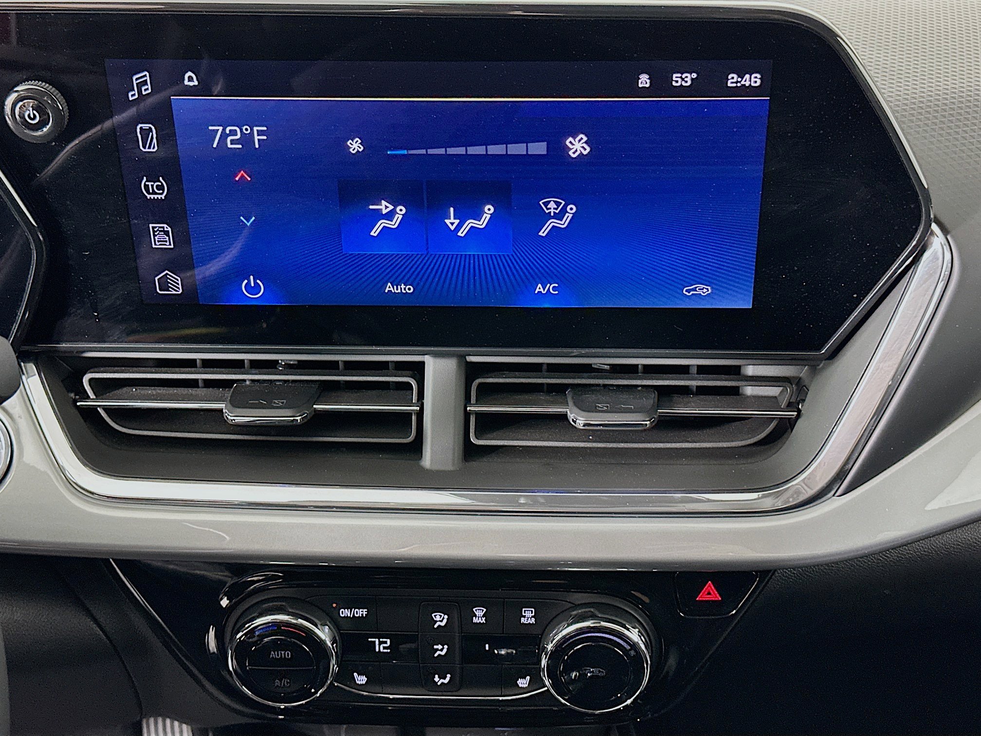 Used 2025 Chevrolet Trax LT w/ LT Convenience Package image 23