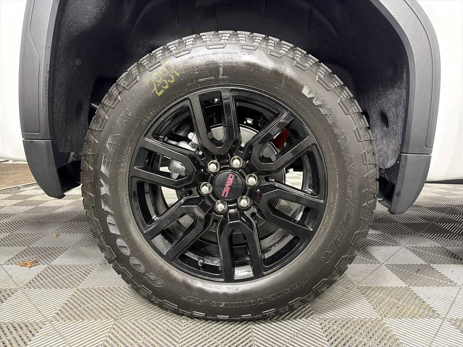 New 2026 GMC Sierra 1500 Elevation w/ Elevation Premium Package image 30