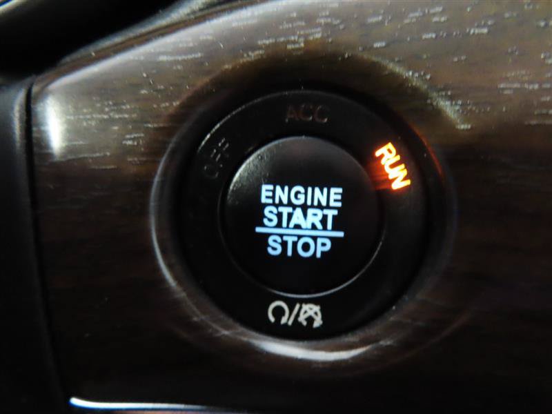 Used 2018 Jeep Grand Cherokee Limited AWD/4WD image 21