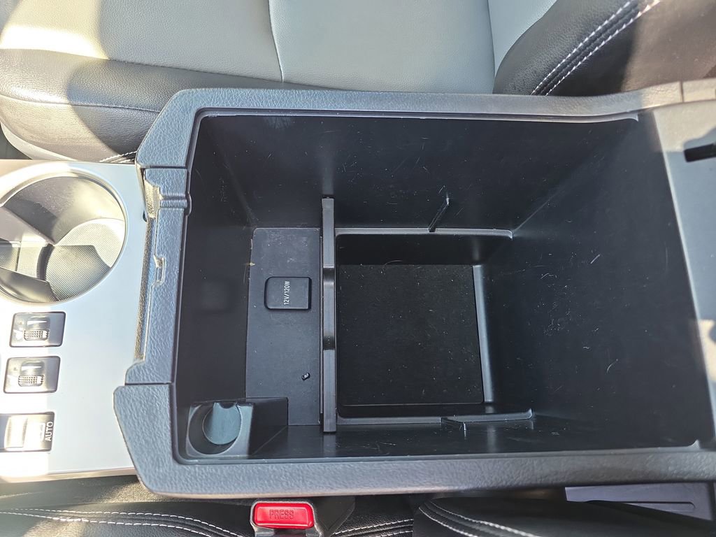 Used 2015 Toyota 4Runner SR5 Premium image 24