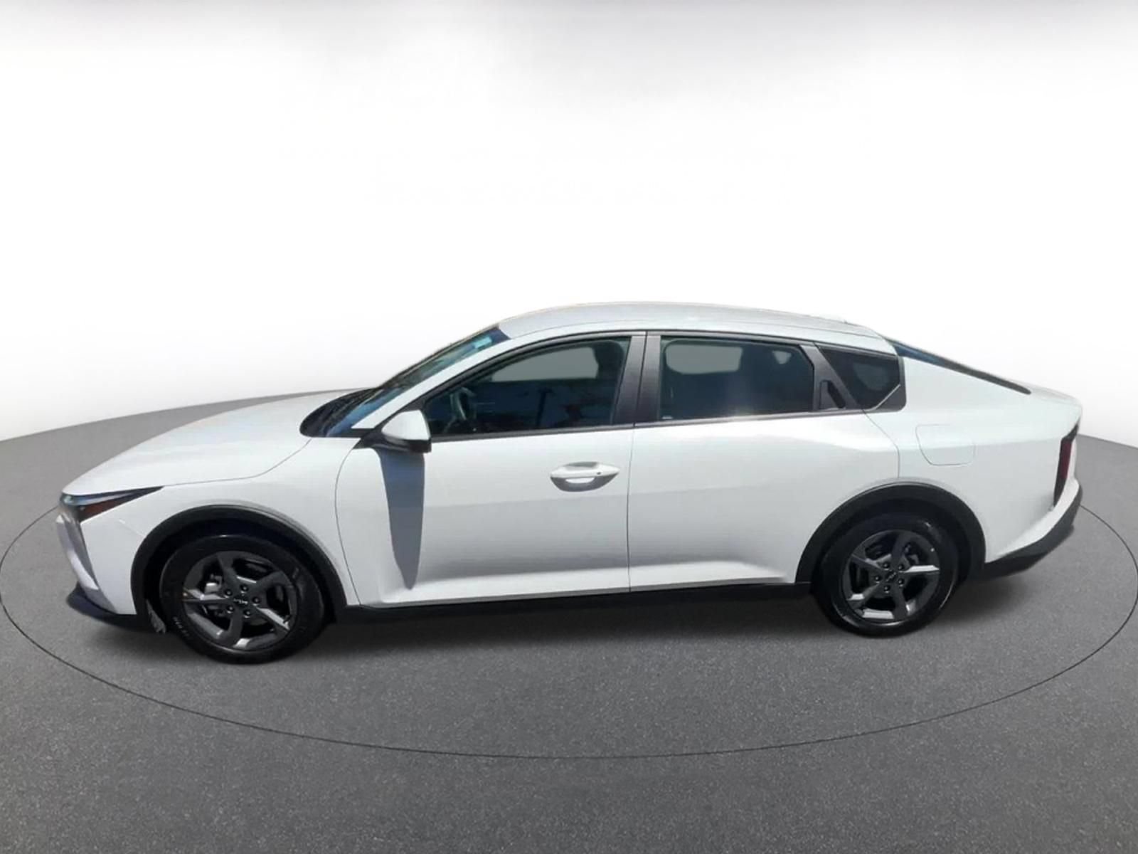 Used 2025 Kia K4 FWD image 10