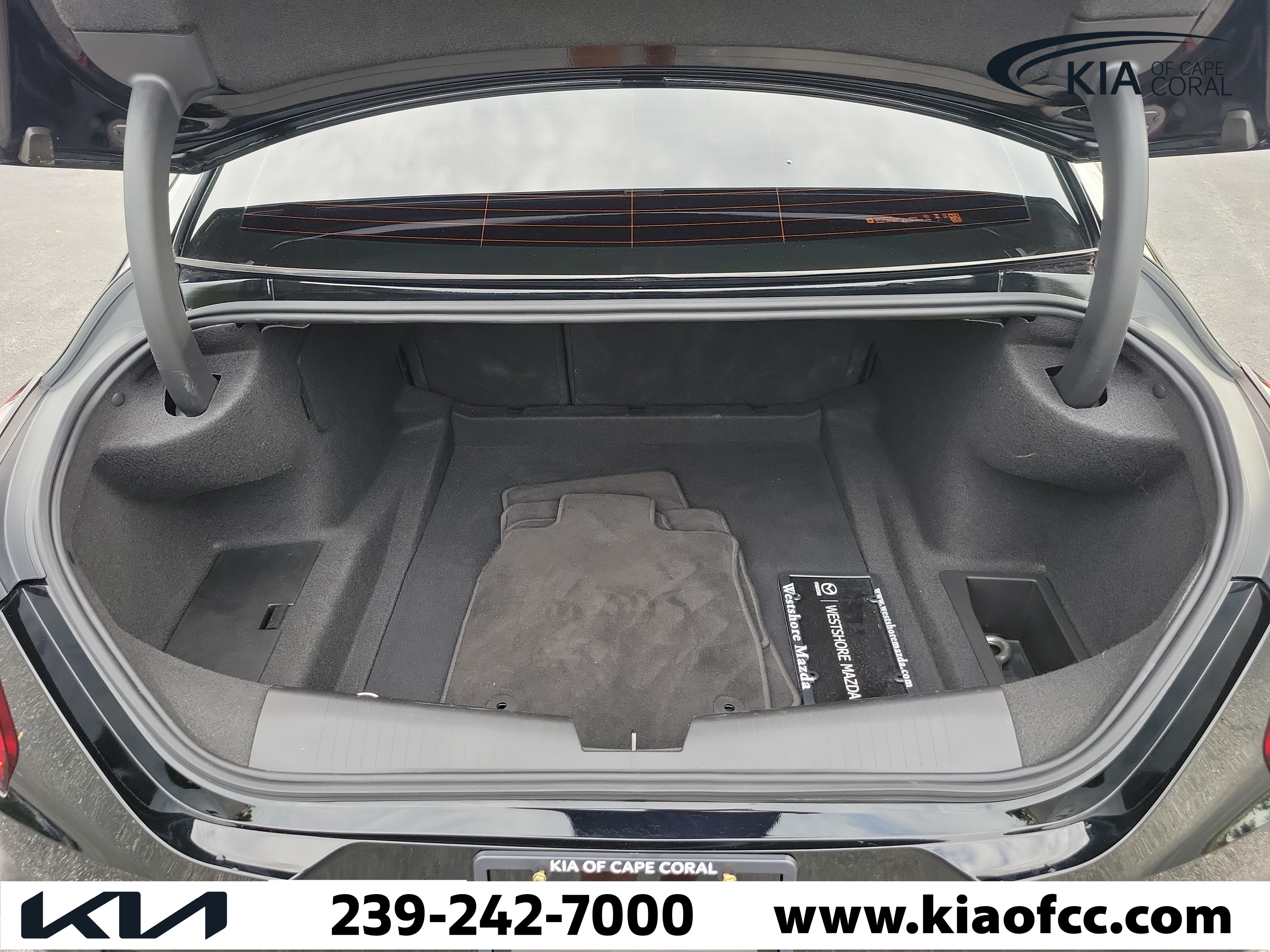 Used 2025 Cadillac CT4 Premium Luxury RWD image 11