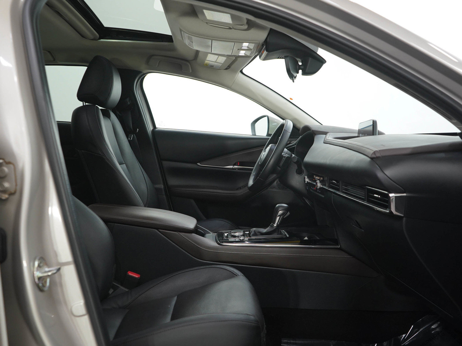 Used 2022 MAZDA CX-30 AWD 2.5 S w/ Premium Package image 11