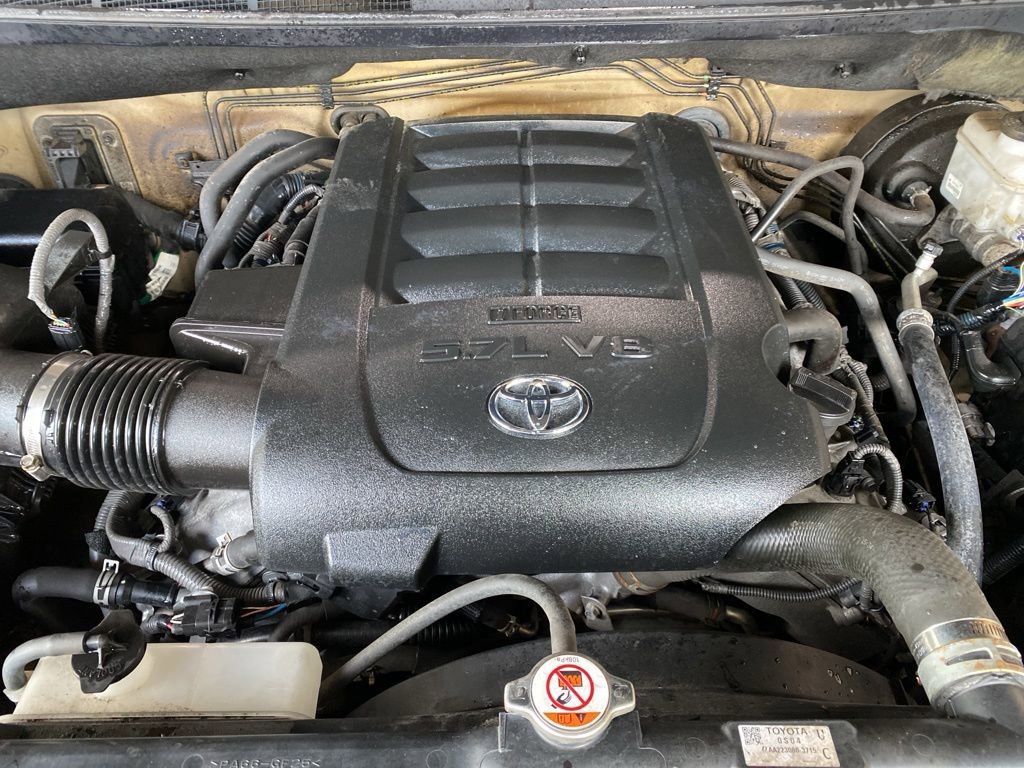 Used 2018 Toyota Tundra SR5 w/ TRD Off Road Package AWD/4WD image 15