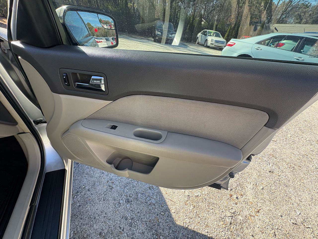 Used 2011 Ford Fusion S image 15