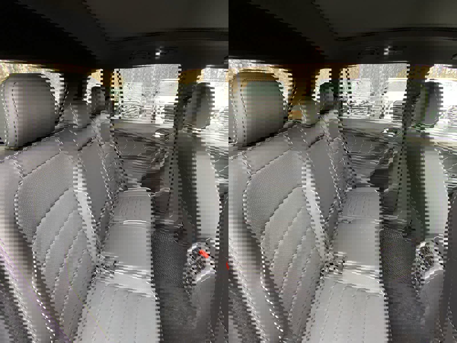 Used 2024 Volkswagen Tiguan SEL R-Line image 25