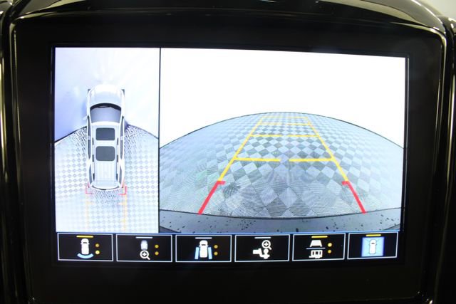 Used 2023 Chevrolet Traverse Premier image 5