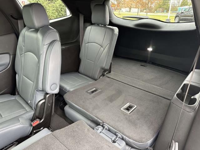 Used 2024 Buick Enclave Premium image 31