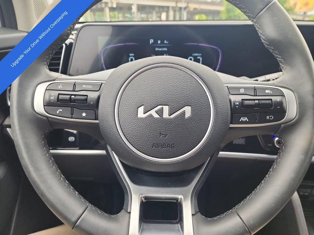 Used 2025 Kia Sportage EX FWD image 14