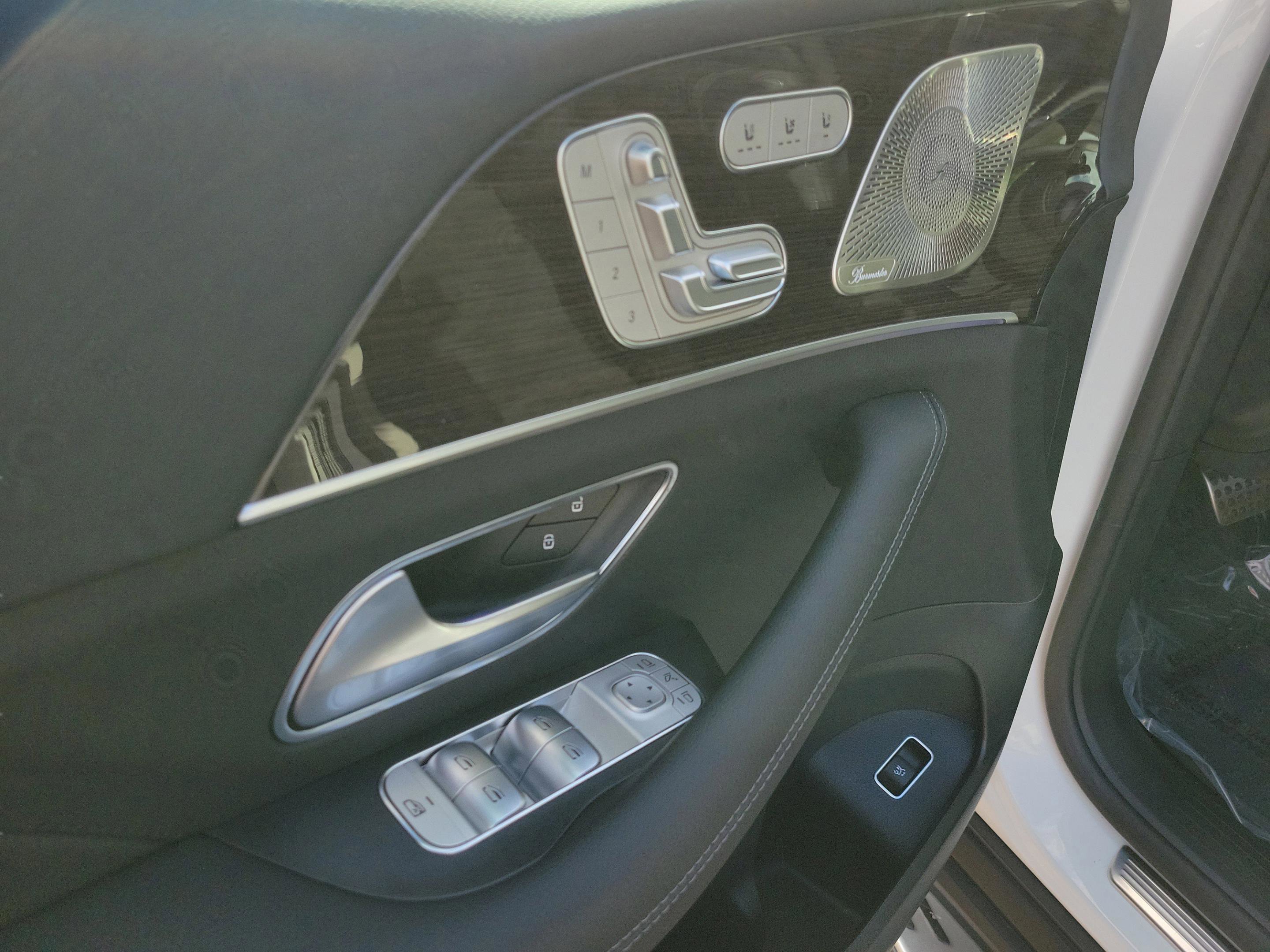 New 2026 Mercedes-Benz GLS 450 4MATIC image 18