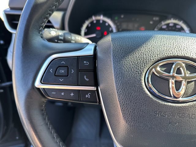 Used 2023 Toyota Highlander LE AWD/4WD image 20