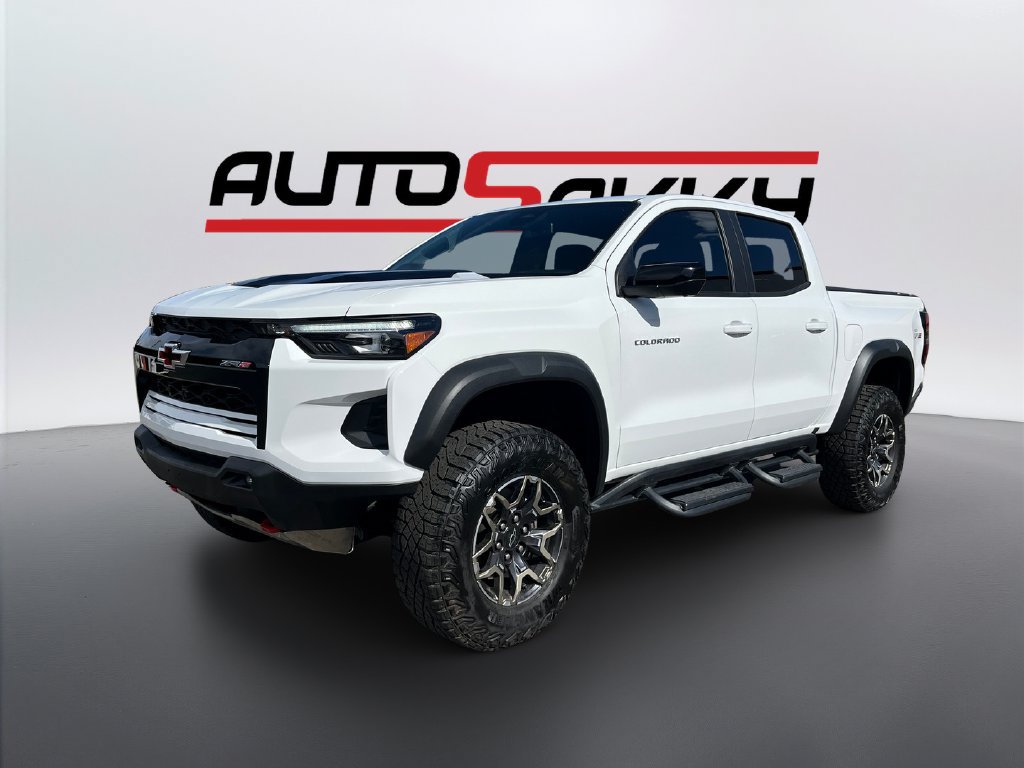 Used 2024 Chevrolet Colorado ZR2 w/ ZR2 Convenience Package III AWD/4WD image 1