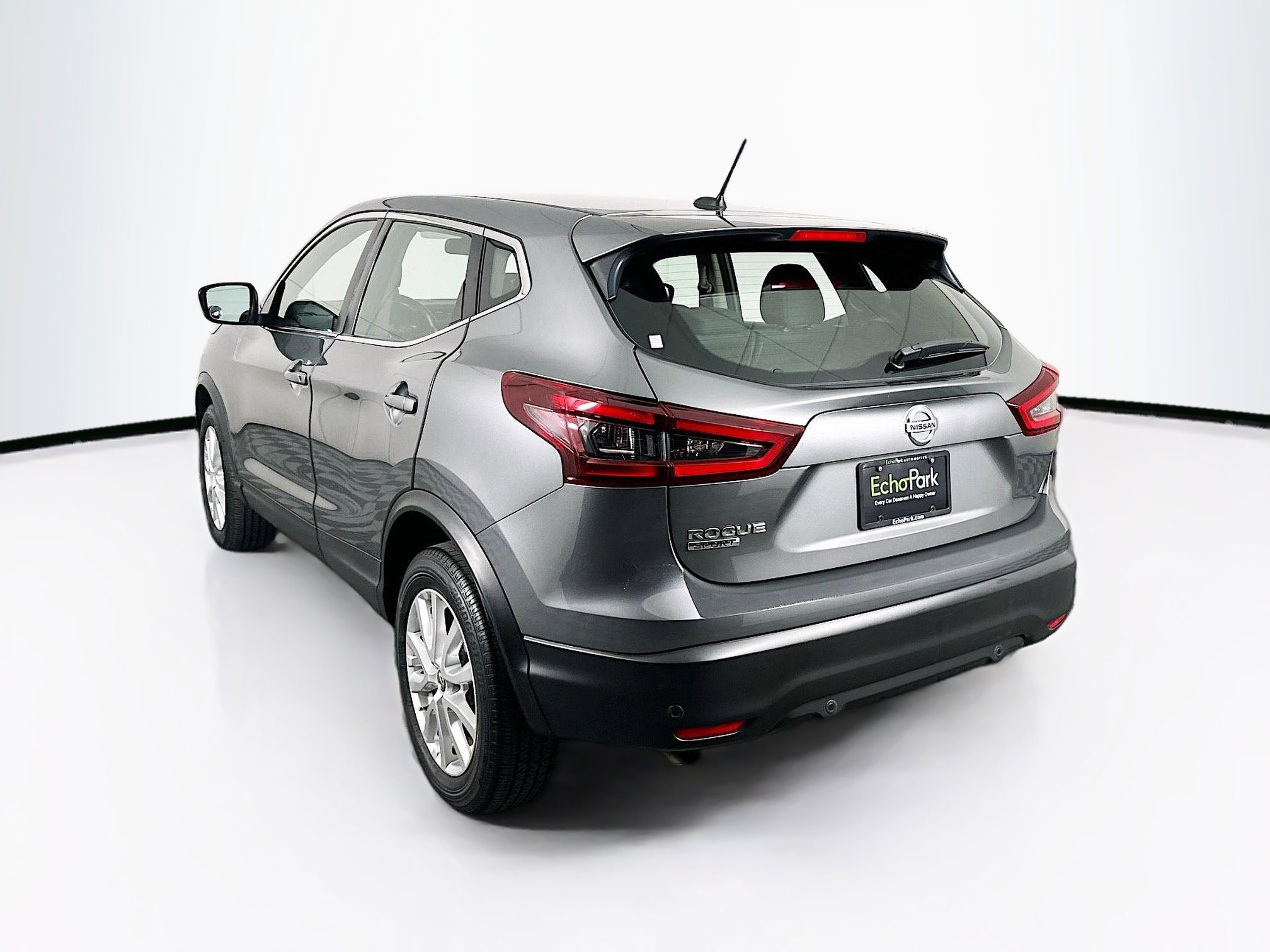 Used 2021 Nissan Rogue Sport S FWD image 5