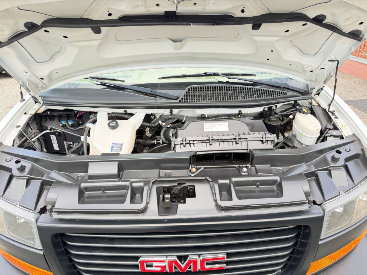 Used 2019 GMC Savana 3500 RWD image 51