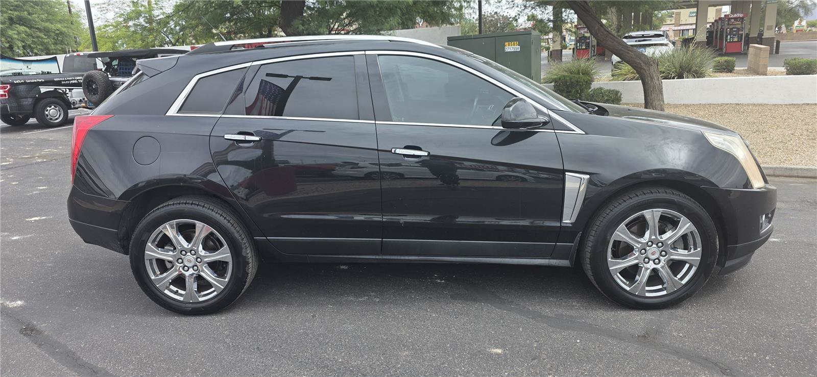 Used 2014 Cadillac SRX Performance w/ Driver Awareness Package FWD image 5