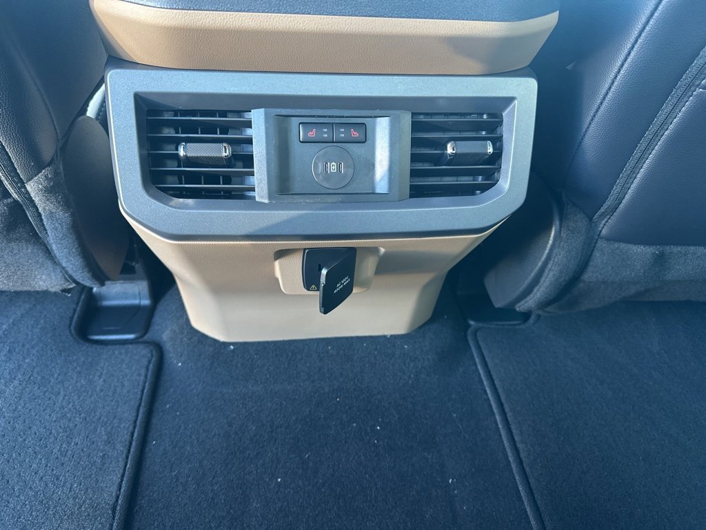 New 2025 Ford F350 Lariat image 22