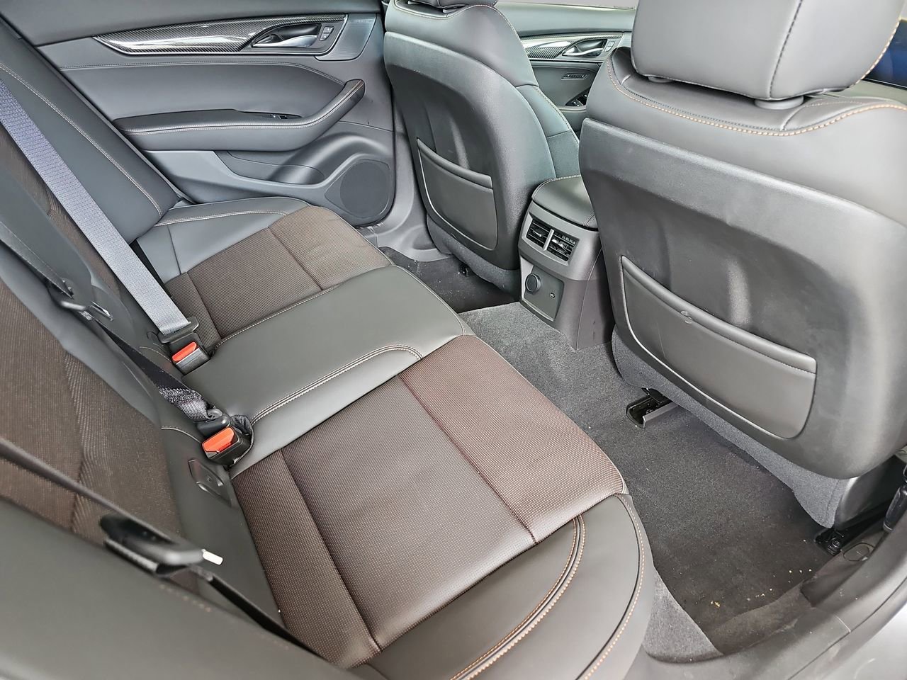 New 2025 Cadillac CT5 Sport w/ Platinum Package AWD/4WD image 11