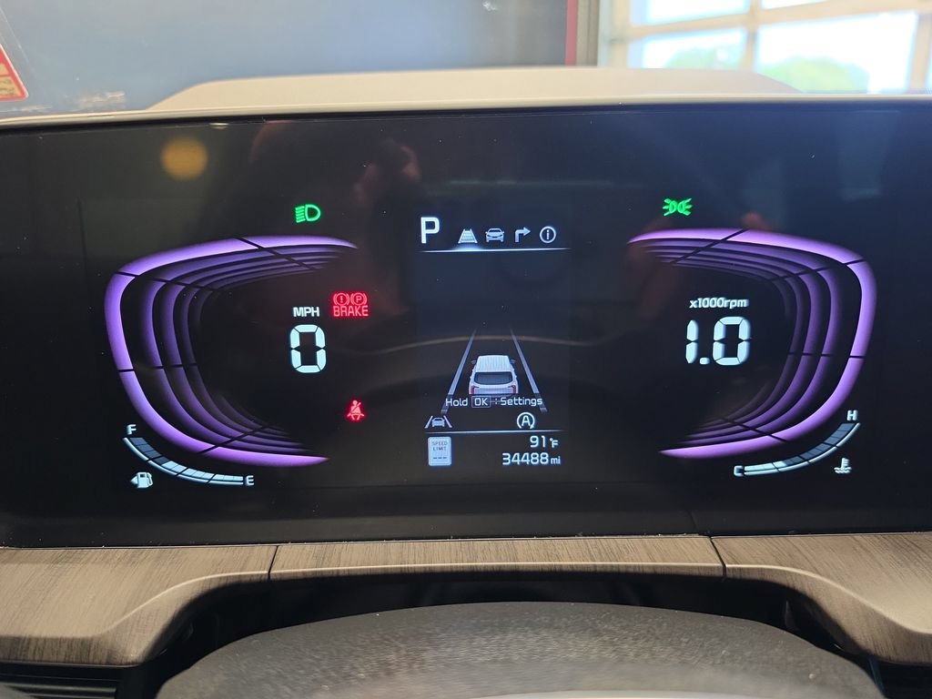 Certified 2023 Kia Telluride EX w/ EX Captain's Chair Package FWD image 23