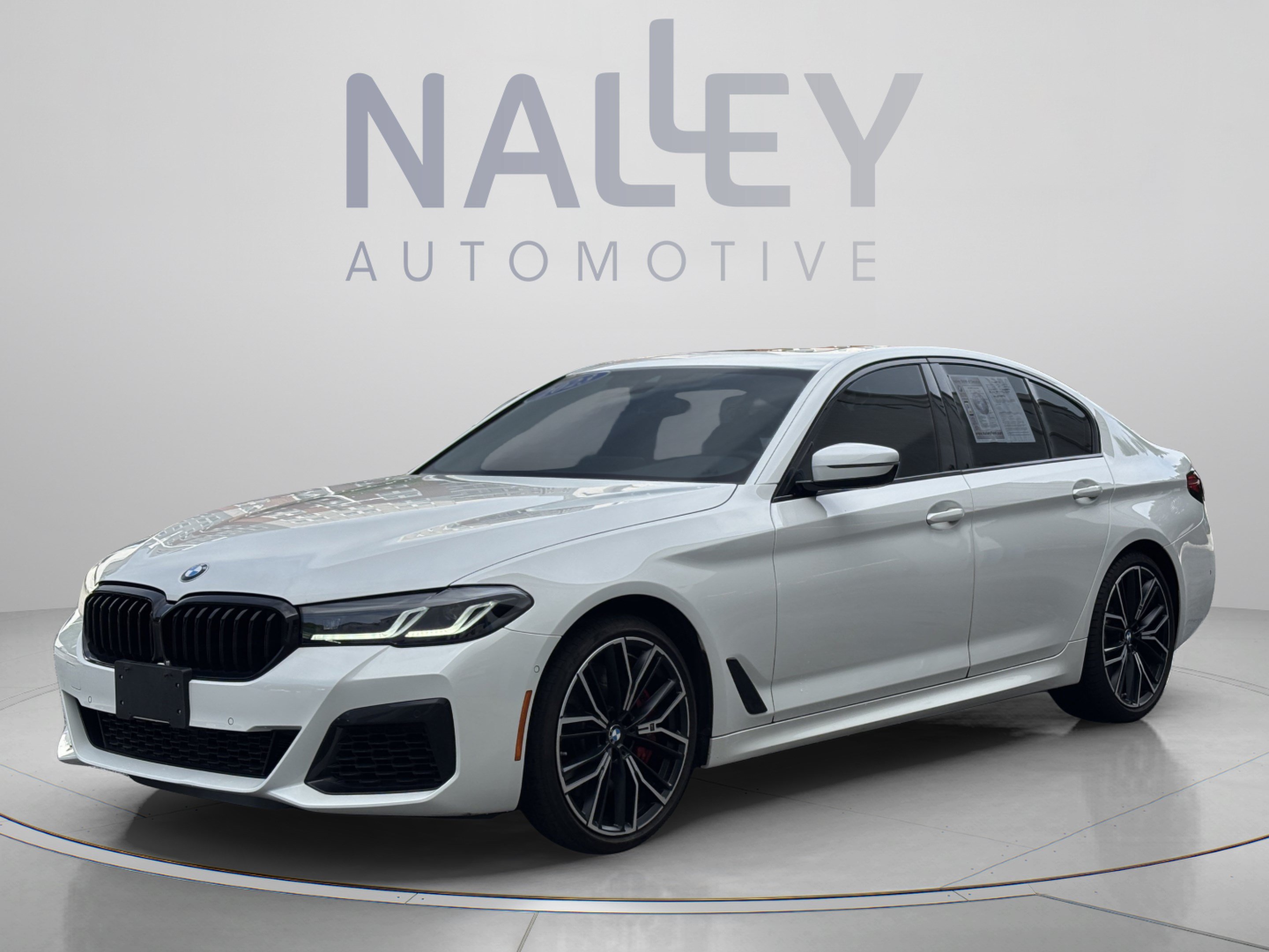 Used 2023 BMW 540i w/ M Sport Package RWD image 2