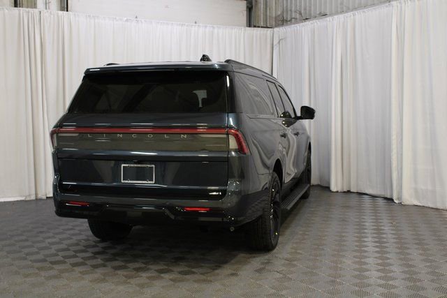 New 2026 Lincoln Navigator L Reserve w/ Jet Appearance Package image 50