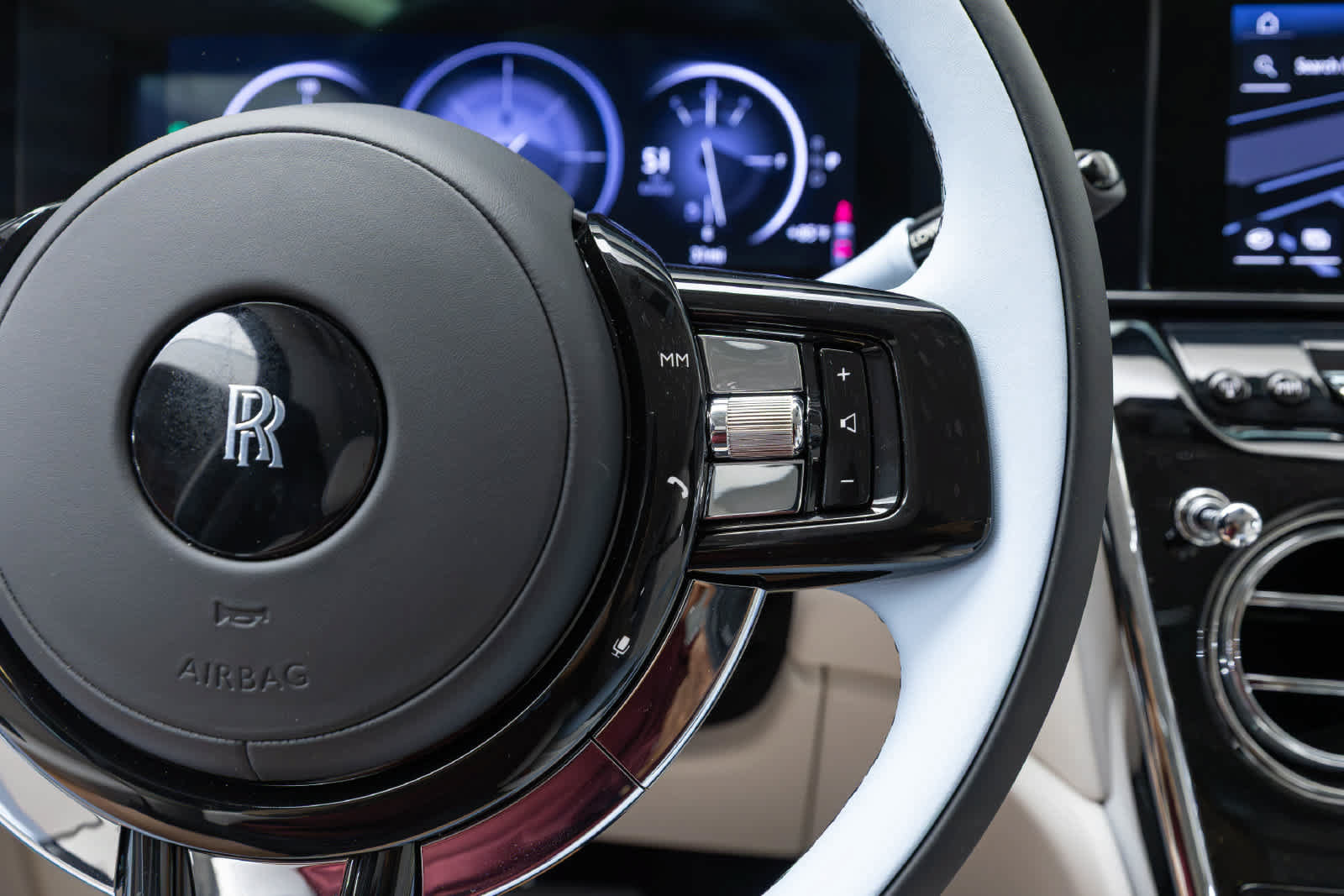 New 2027 Rolls-Royce Cullinan AWD/4WD image 34