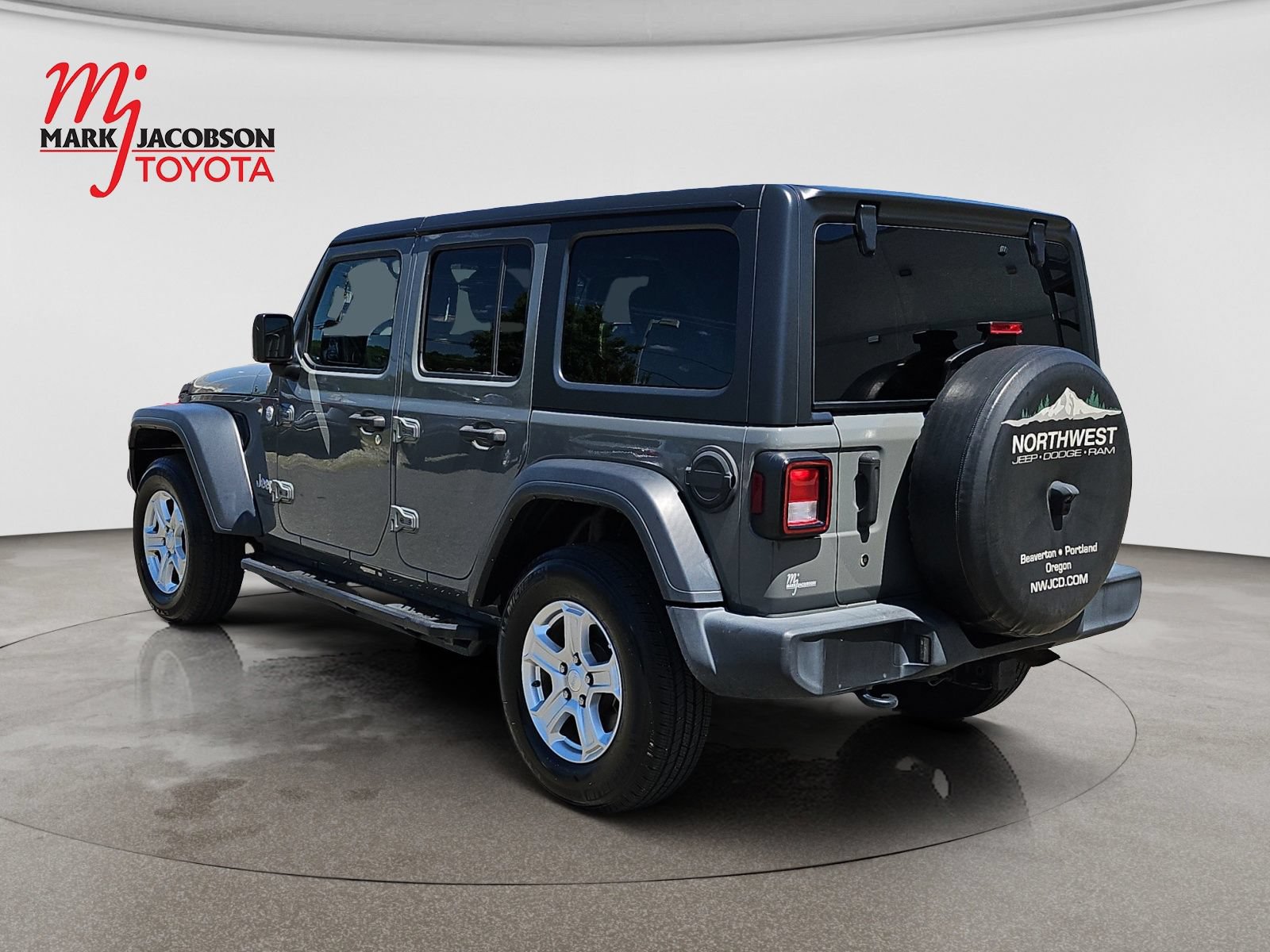 Used 2018 Jeep Wrangler Unlimited Sport S AWD/4WD image 12