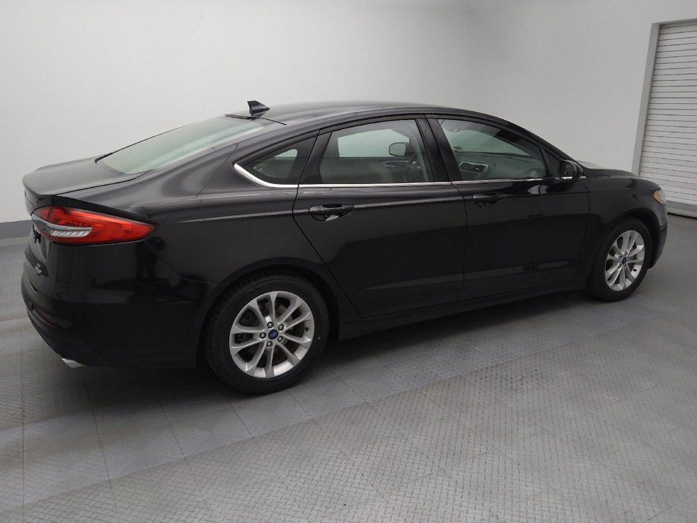 Used 2019 Ford Fusion SE image 9