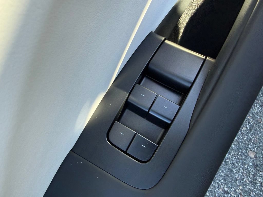Used 2025 Tesla Model 3 Long Range RWD image 18