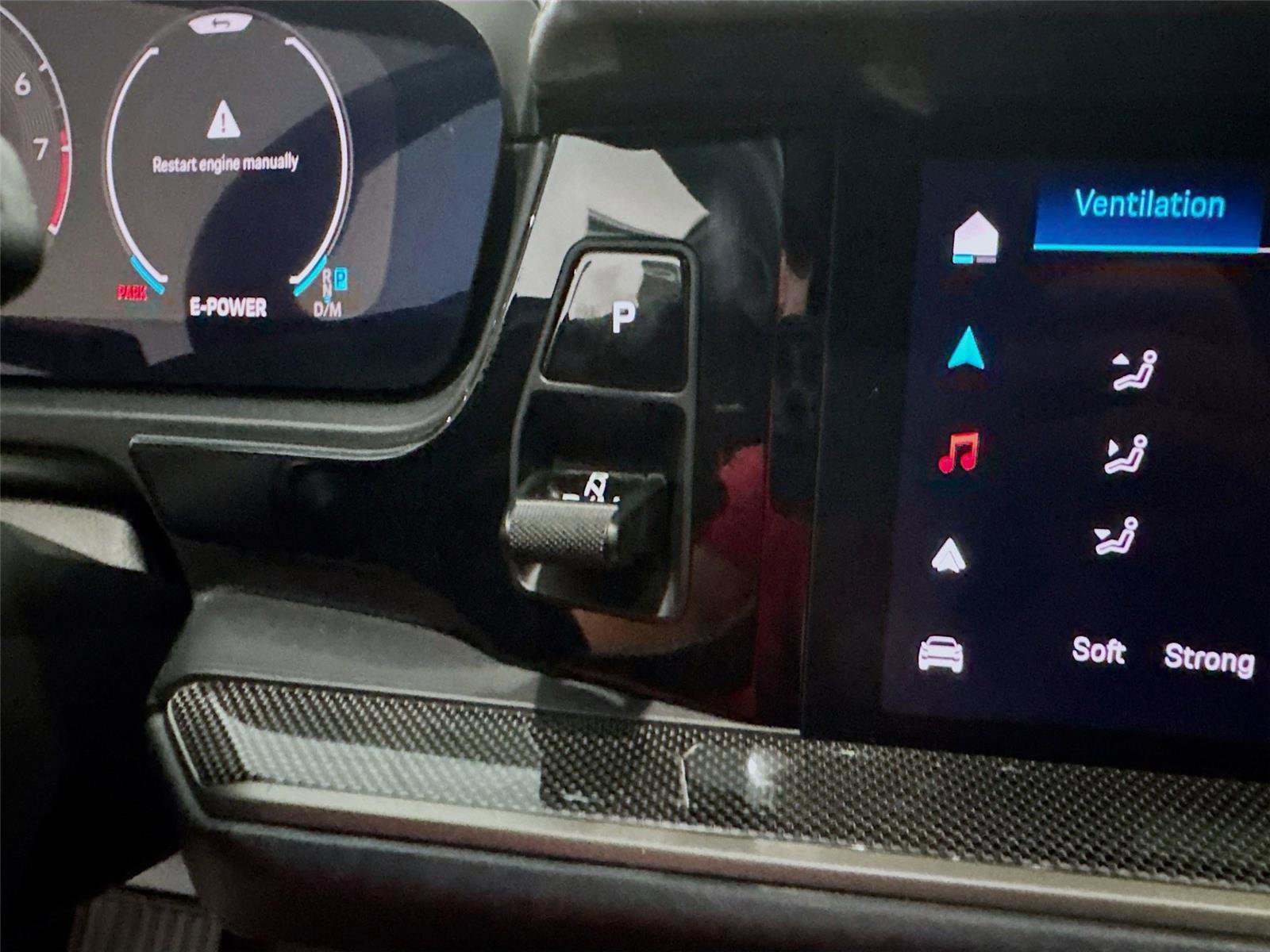 Used 2025 Porsche Cayenne Turbo image 16