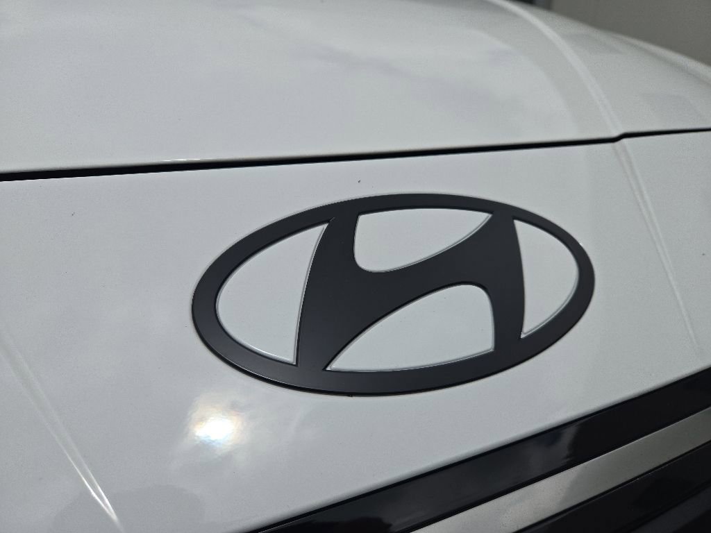 New 2026 Hyundai Elantra N FWD image 21