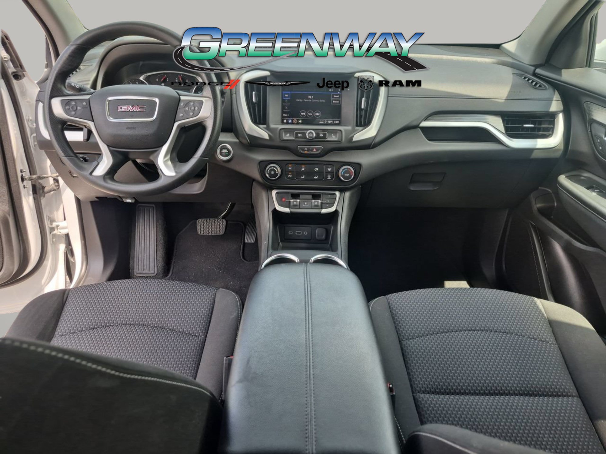 Used 2024 GMC Terrain SLE FWD image 8