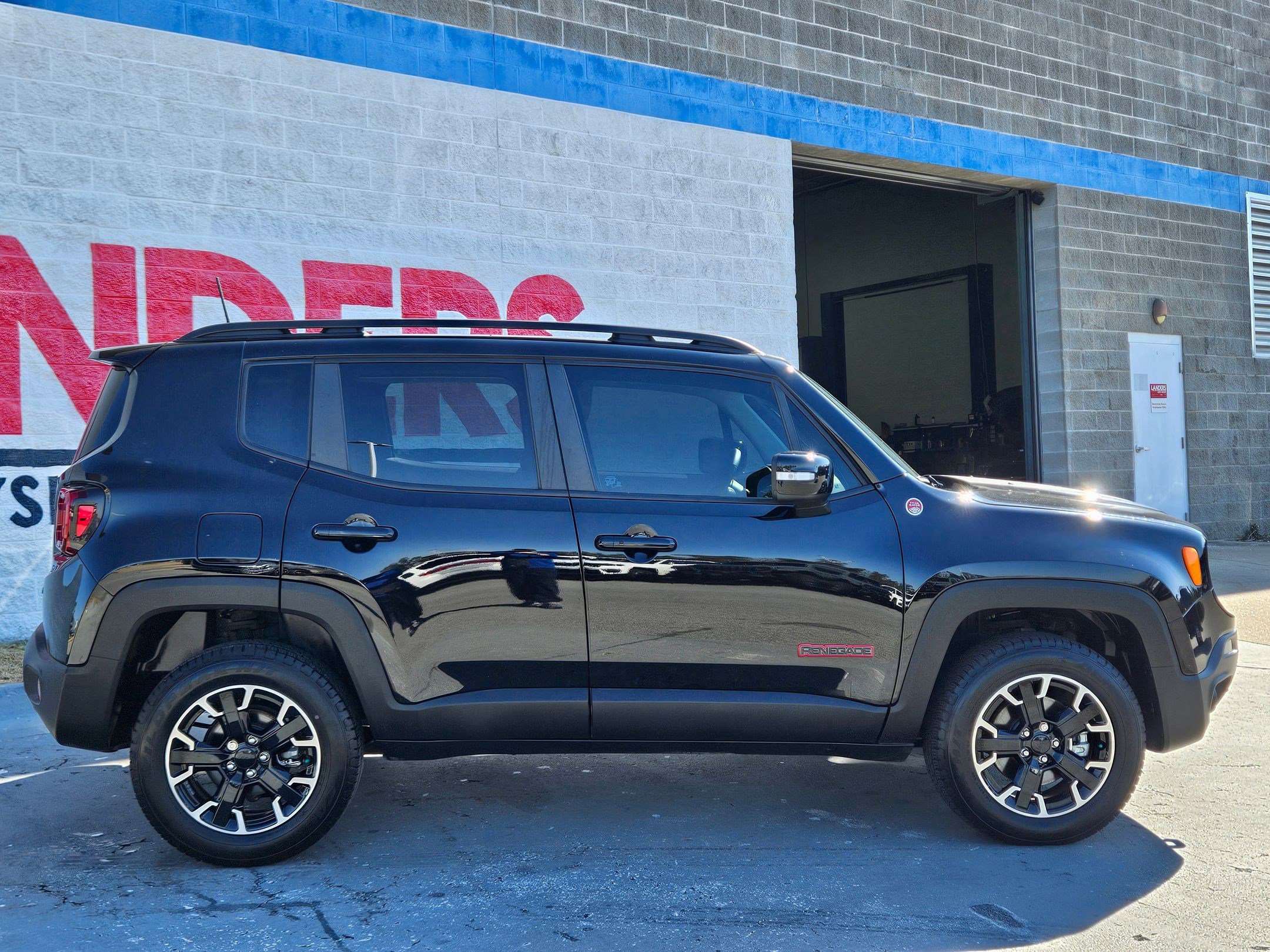 Used 2023 Jeep Renegade Trailhawk w/ Sun/Sound Group image 8